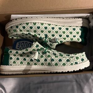 Hey Dude “Walley Luck” Shamrock Pattern.